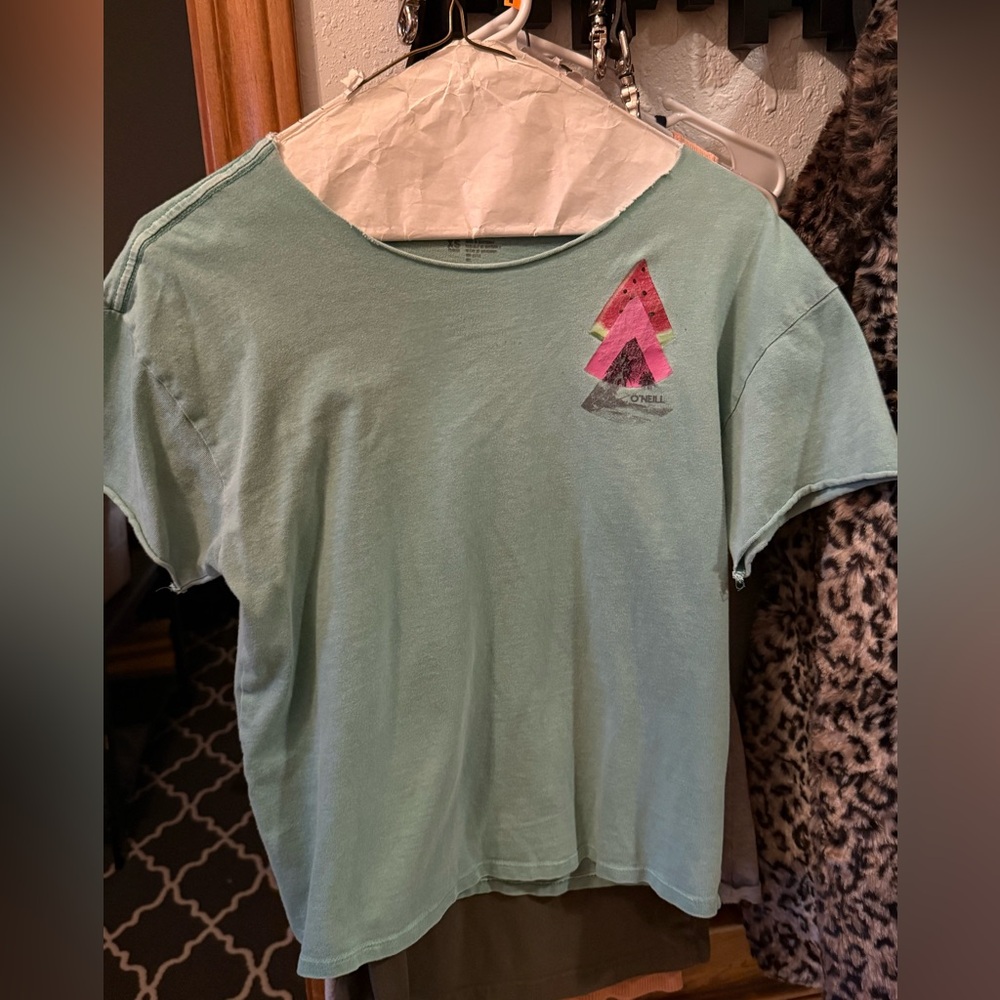 O’Neill light green watermelon short sleeve top size Xs